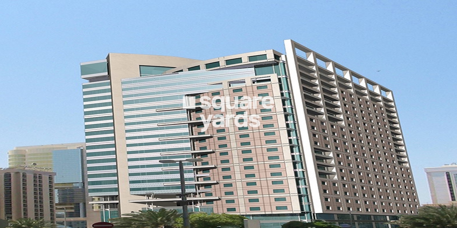 Golden Falcon Tower Apartment, Hamdan Street, Abu Dhabi