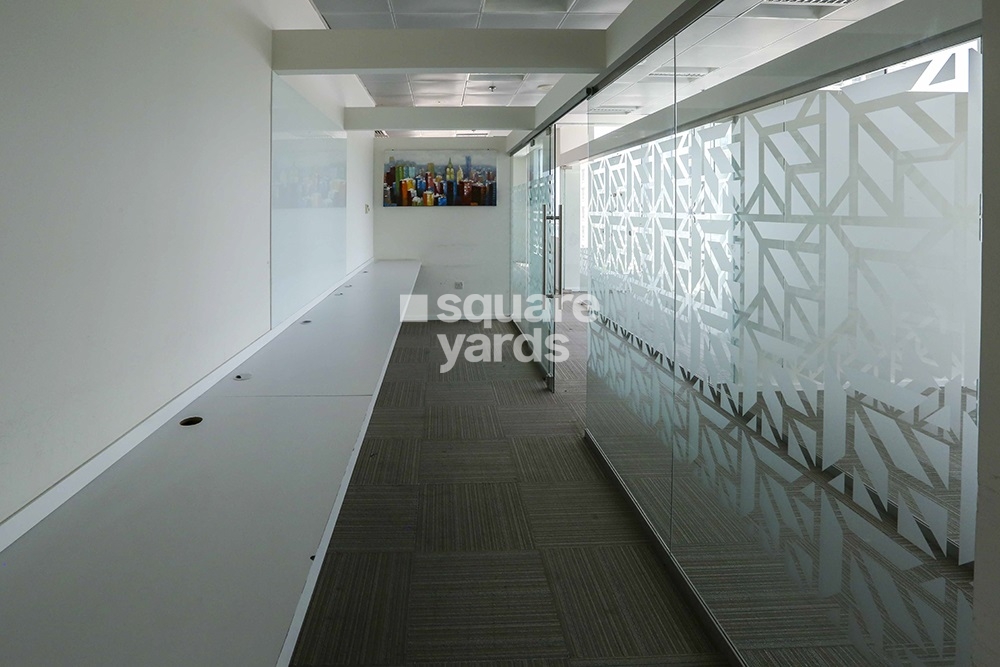 Al Habtoor Business Tower Amenities Features