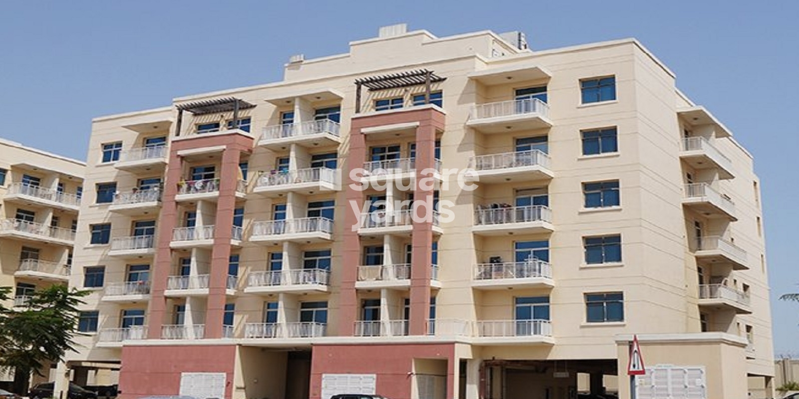 Al Mazaya Ghanima Apartment, Liwan, Dubai