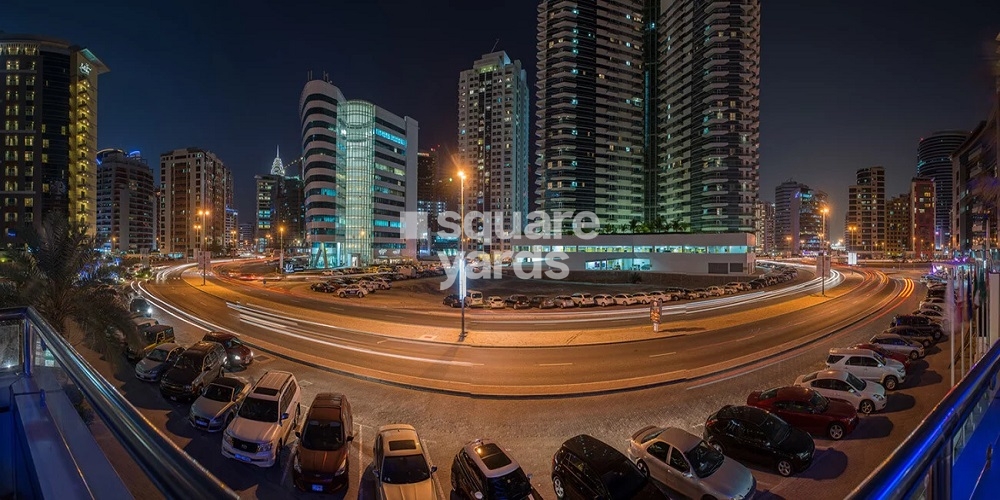 Cayan Business Center Tower View