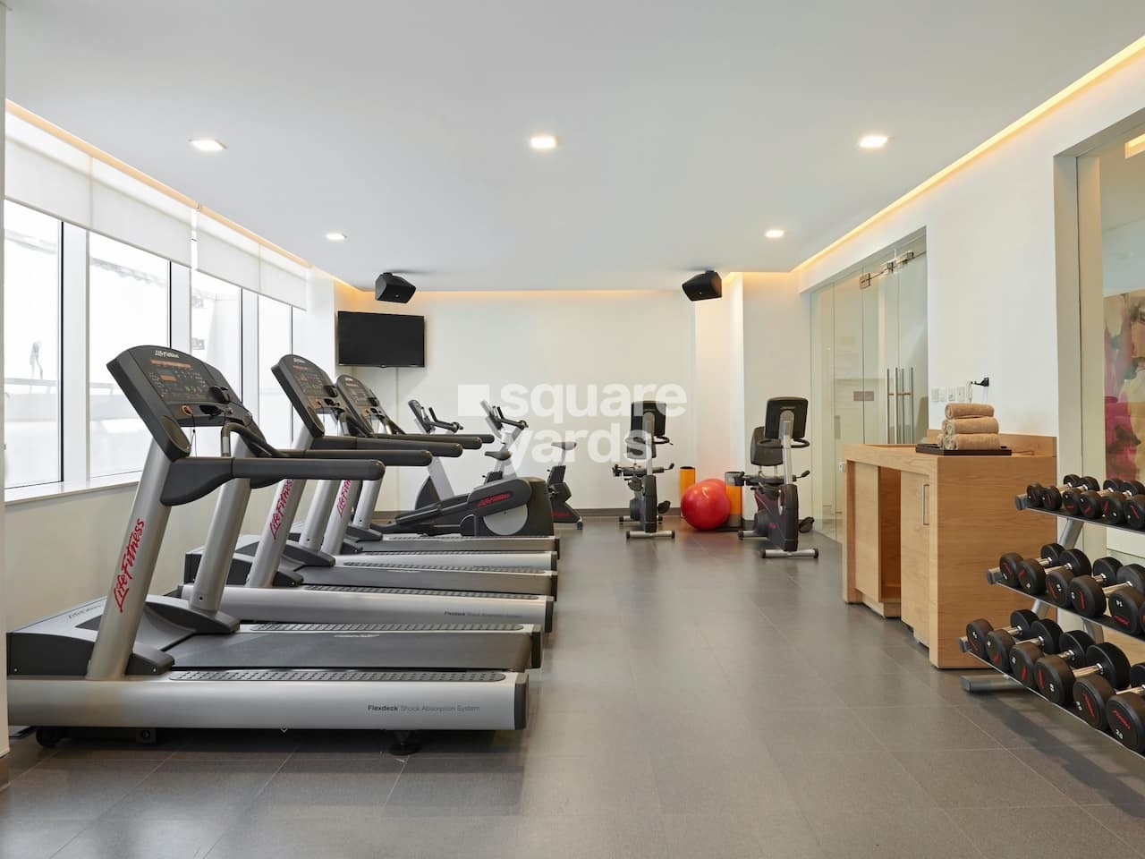 Hyatt Place Dubai Baniyas Square Amenities Features