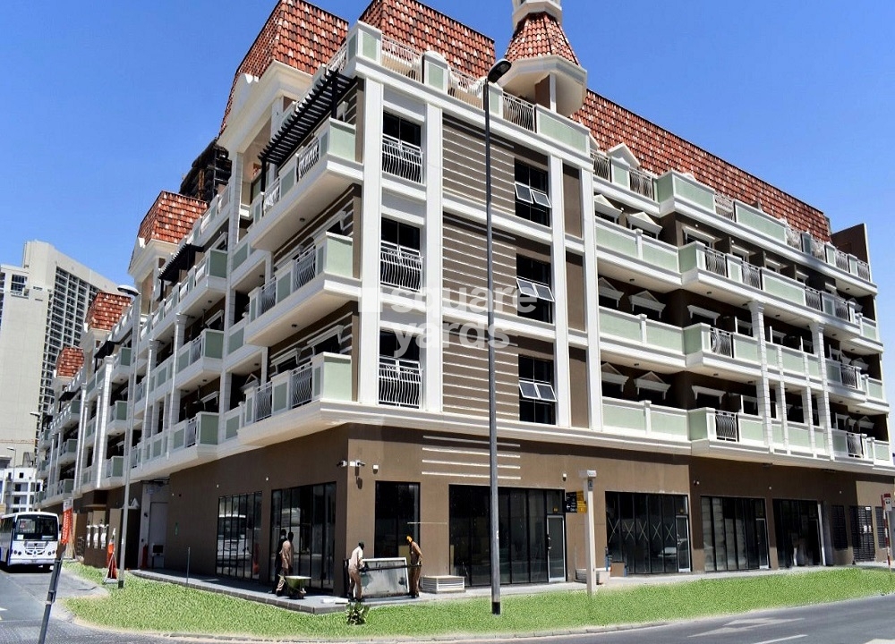 Laya Mansion Apartment Exteriors