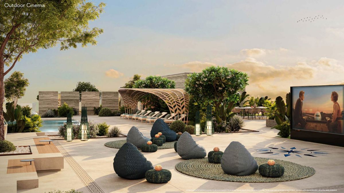 London Franck Muller Yachting Amenities Features