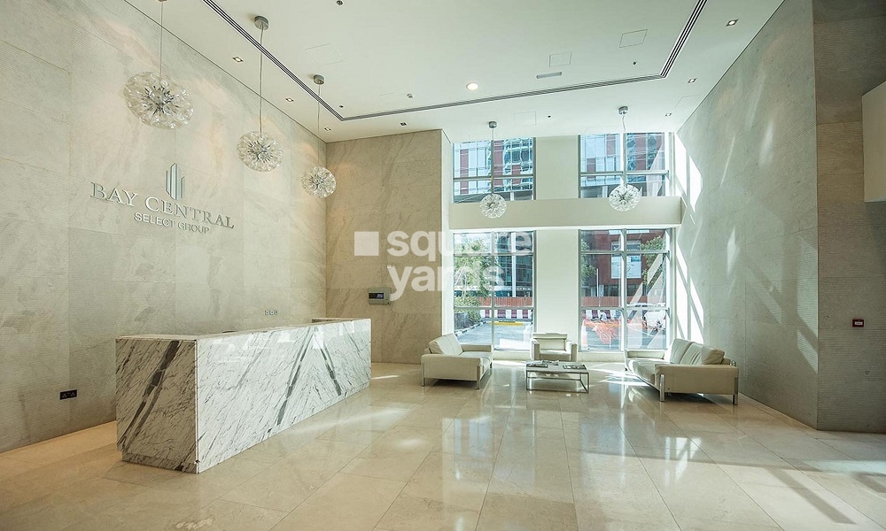 Select Bay Central Lift Lobby Image