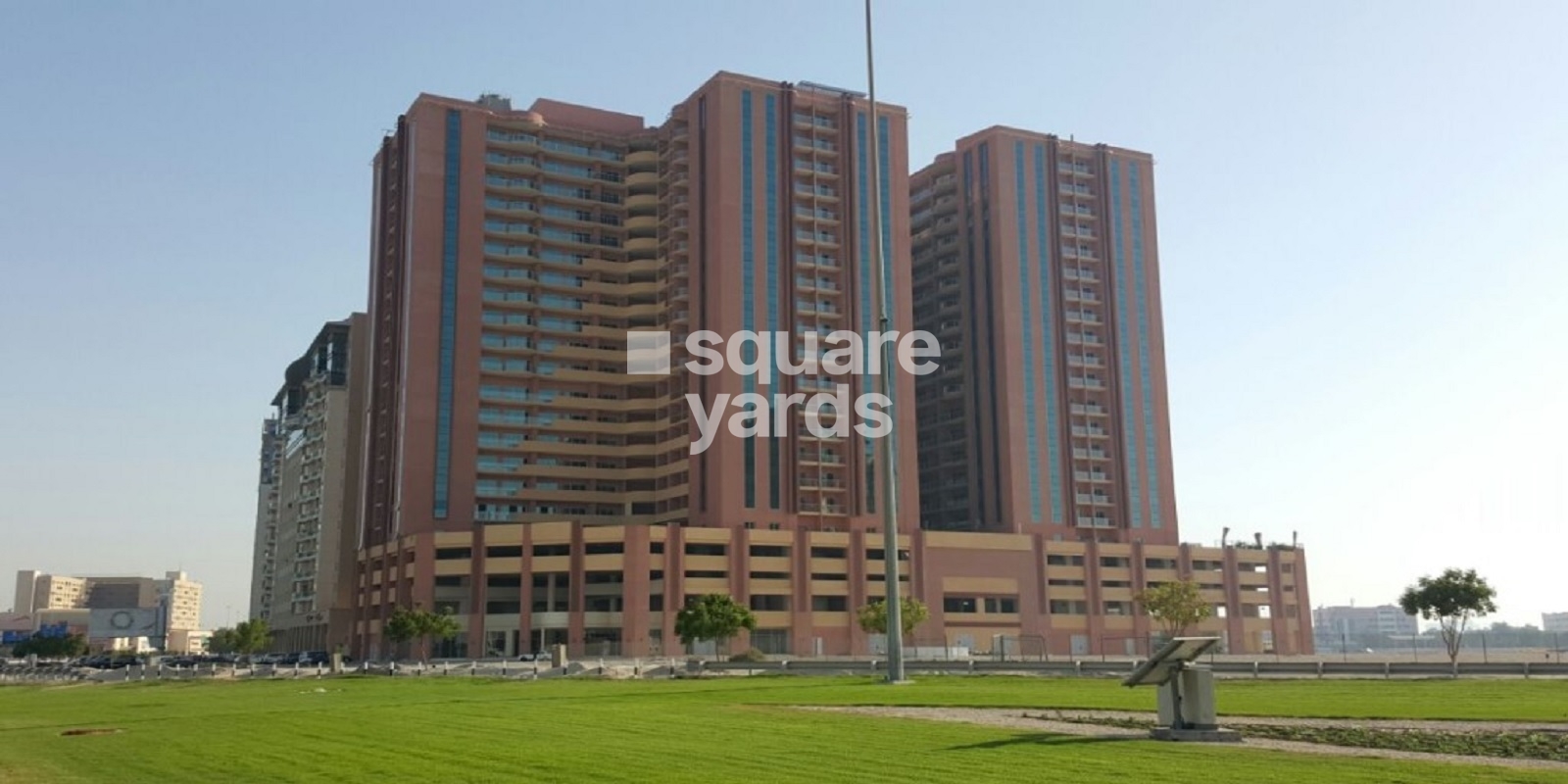 Sultan Abraj Al Mamzar Apartment, Al Mamzar, Dubai