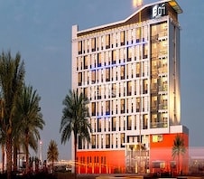 Aloft Dubai South Featured Image