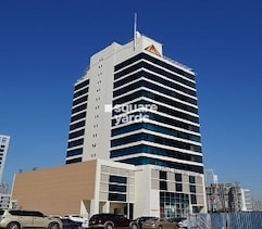 Reef Capital Golden Tower