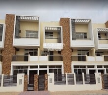 The Habitat by Radiant Star Properties, Al Safa, Dubai