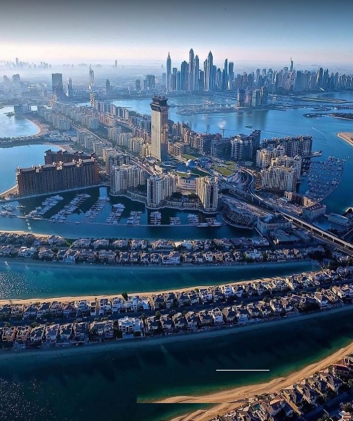 Jumeirah 1_a large body of water with buildings