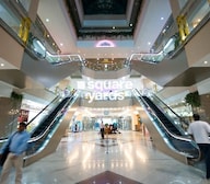 Al Fardan Centre Amenities-Features