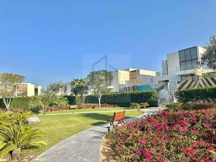 District 11 Villa for Sale, Mohammed Bin Rashid City, Dubai