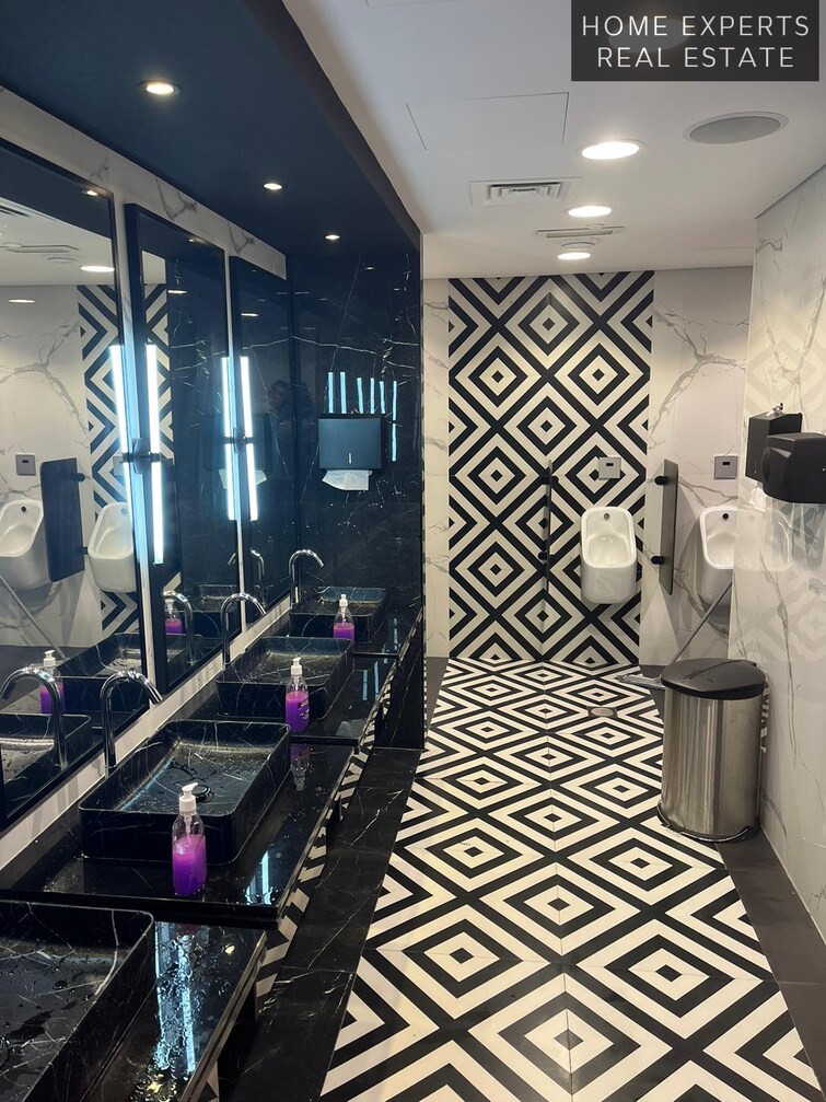 Damac Executive Heights Office Space for Sale, Barsha Heights (Tecom), Dubai