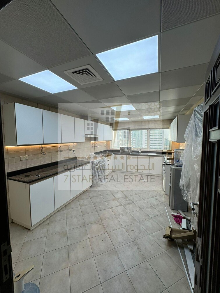 Al Khan Lagoon Tower Apartment for Rent, Al Khan, Sharjah