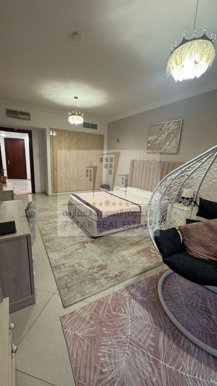 Al Khan Lagoon Tower Apartment for Sale, Al Khan, Sharjah