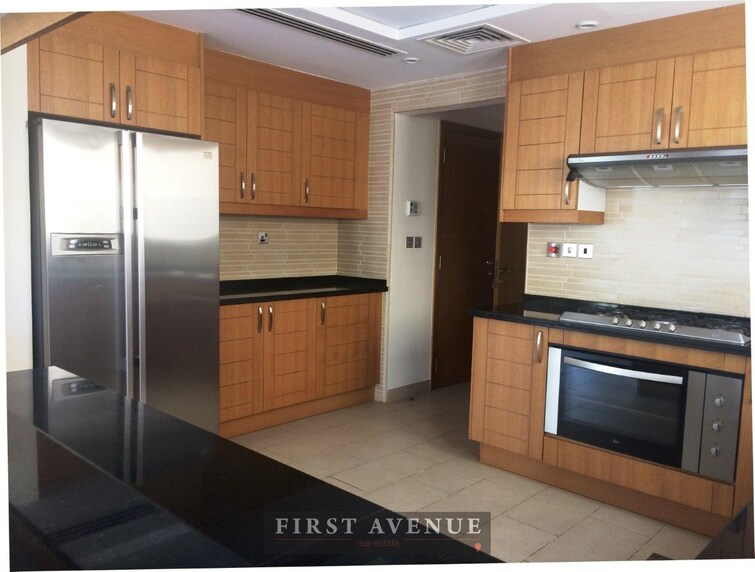 District 8 Villa for Rent, Jumeirah Park, Dubai