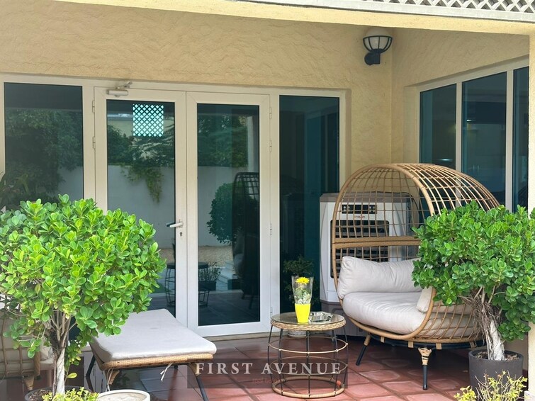 District 8 Villa for Rent, Jumeirah Park, Dubai