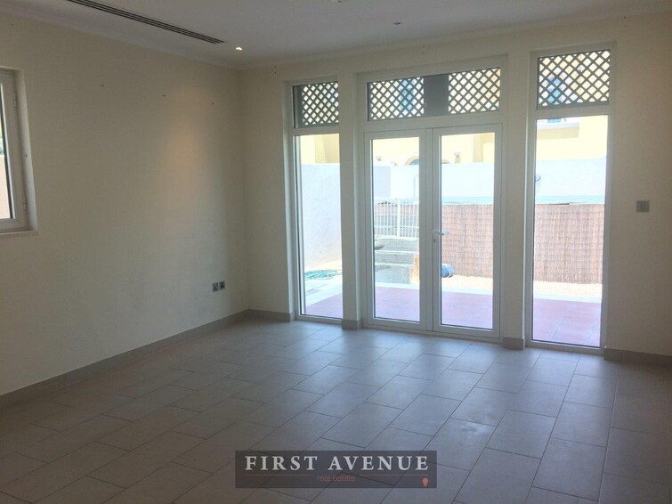 District 8 Villa for Rent, Jumeirah Park, Dubai