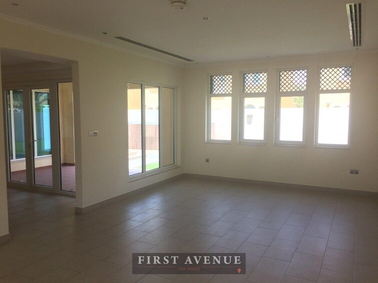 District 8 Villa for Rent, Jumeirah Park, Dubai