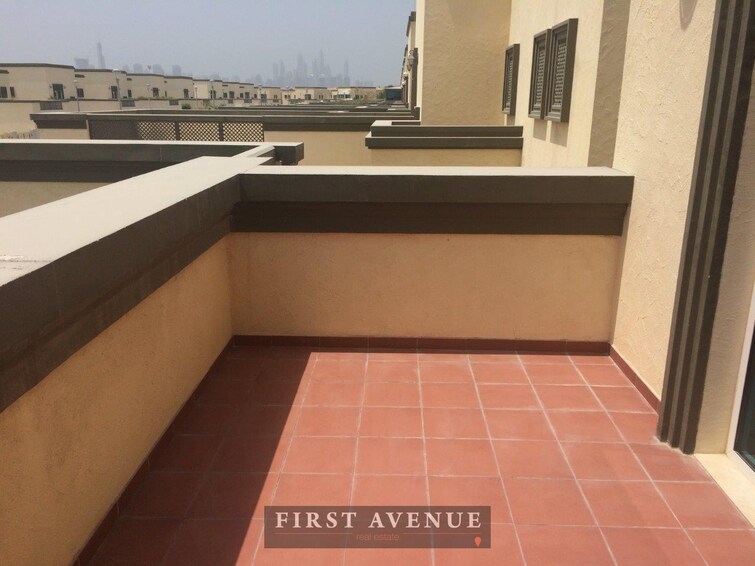 District 8 Villa for Rent, Jumeirah Park, Dubai