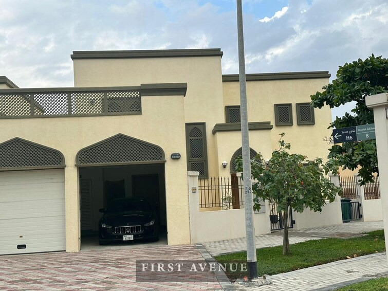 District 8 Villa for Rent, Jumeirah Park, Dubai