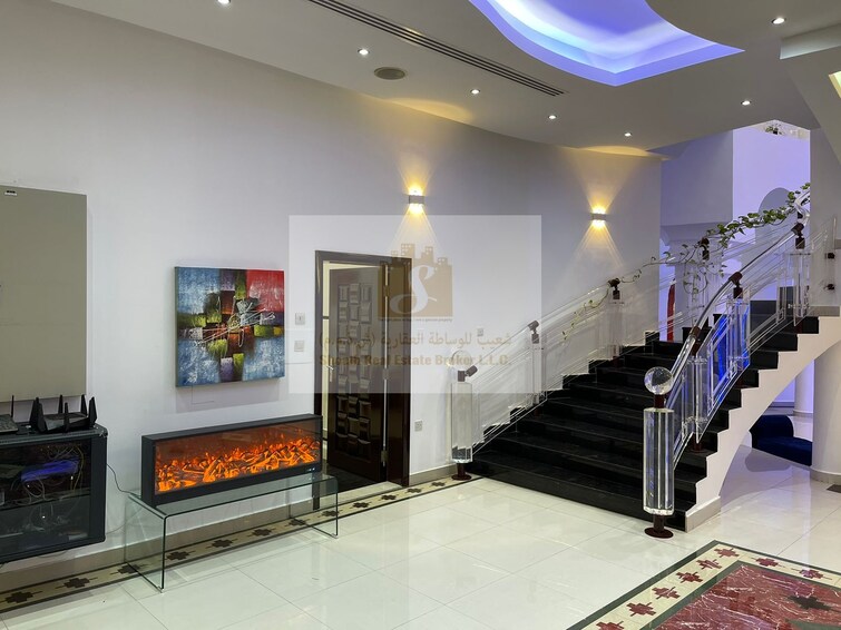  Villa for Rent, Emirates Hills, Dubai