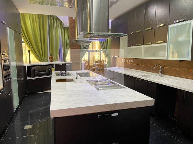  Villa for Rent, Emirates Hills, Dubai