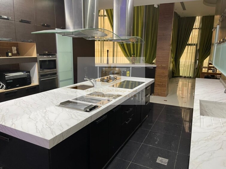  Villa for Rent, Emirates Hills, Dubai