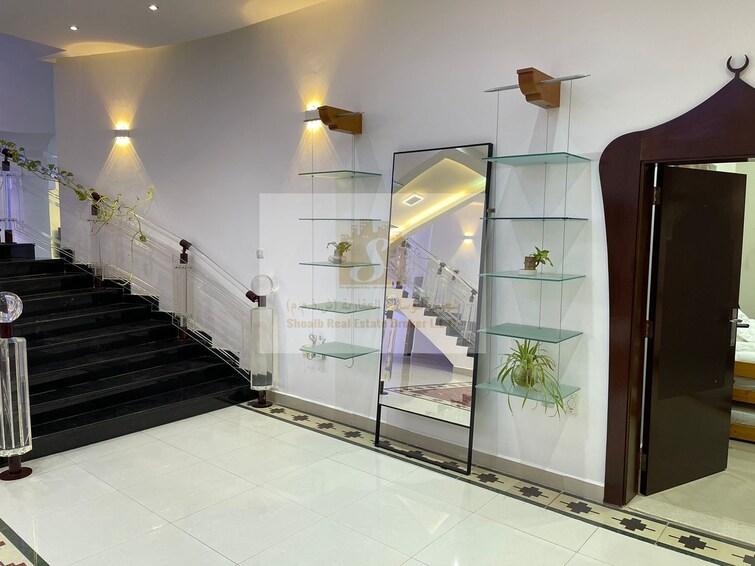  Villa for Rent, Emirates Hills, Dubai