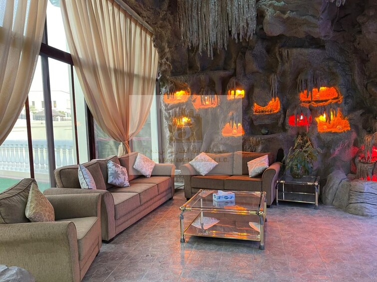  Villa for Rent, Emirates Hills, Dubai