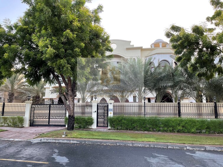  Villa for Rent, Emirates Hills, Dubai