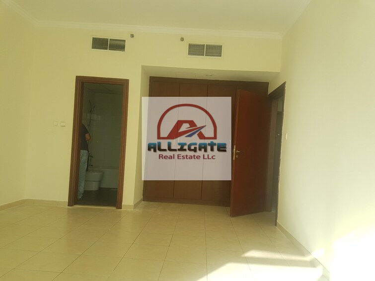 Burj Al Nujoom Apartment for Rent, Downtown Dubai, Dubai