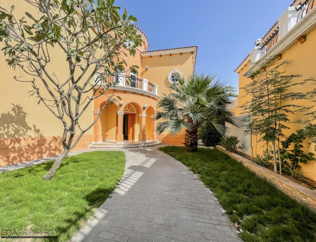 Legacy Villa for Sale, Jumeirah Park, Dubai