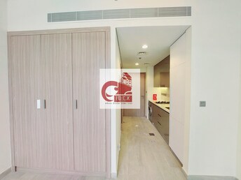 Dubai Healthcare City Phase 2 Apartment for Rent, Al Jaddaf, Dubai