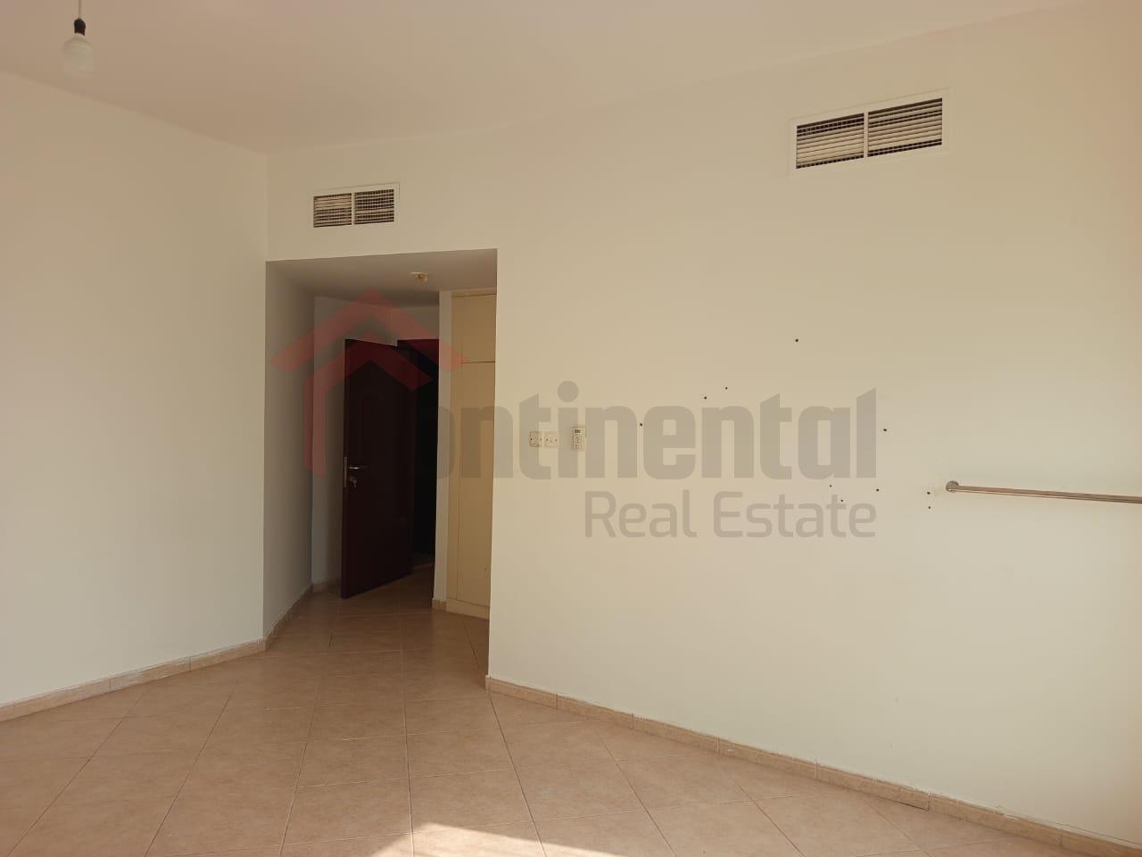 Al Khan Lagoon Tower Apartment for Rent, Al Khan, Sharjah