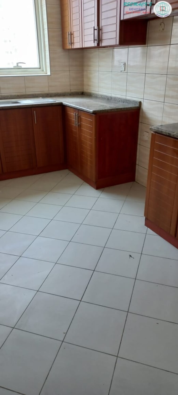 Al Musalla Building Apartment for Rent, Al Musalla, Sharjah