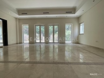 5 BR Villa For Sale in Phase 1 Cover Image