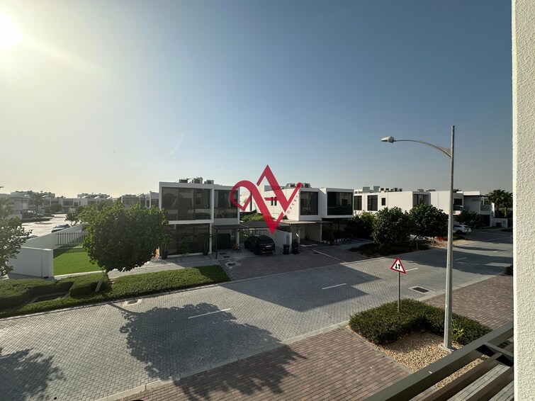  Townhouse for Rent, DAMAC Hills 2 (Akoya by DAMAC), Dubai