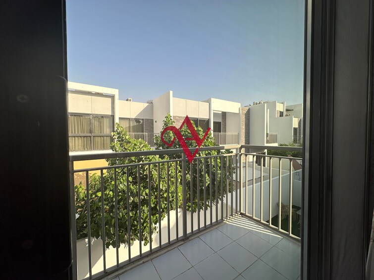  Townhouse for Rent, DAMAC Hills 2 (Akoya by DAMAC), Dubai
