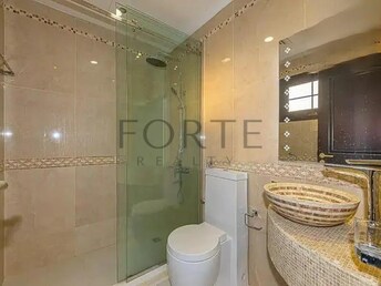 5 BR Villa For Sale in The Villa