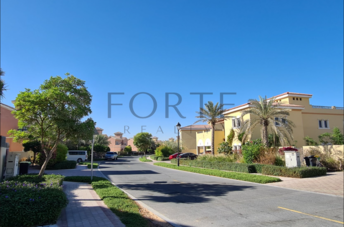 5 BR Villa For Sale in The Villa