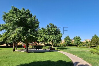 5 BR Villa For Sale in The Villa