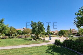 5 BR Villa For Sale in The Villa