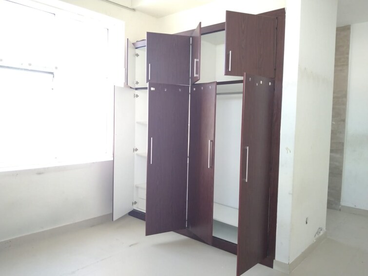 Ras Al Khor Industrial Apartment for Rent, Ras Al Khor, Dubai