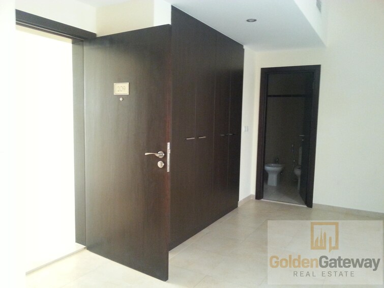 Al Thamam Apartment for Sale, Remraam, Dubai