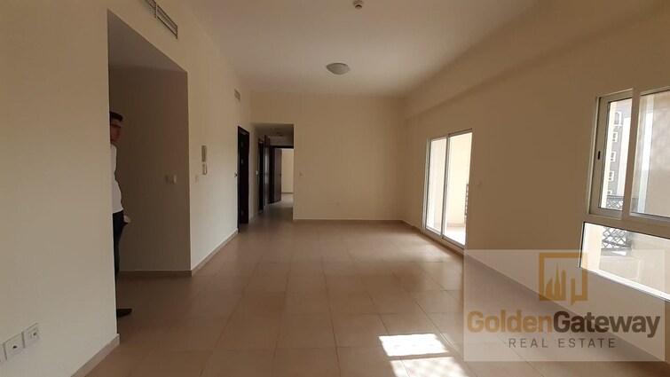 Al Thamam Apartment for Rent, Remraam, Dubai