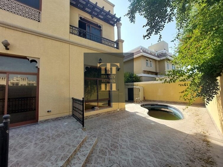 Jumeirah 1 Villa for Rent, Jumeirah, Dubai