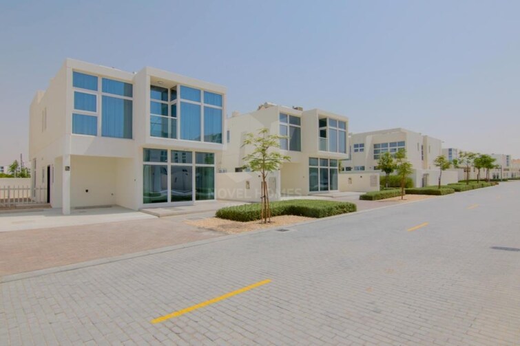 Janusia Villa for Sale, DAMAC Hills 2 (Akoya by DAMAC), Dubai