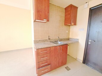 Studio Apartment For Rent in Muwaileh Building