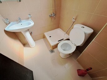 Studio Apartment For Rent in Muwaileh Building