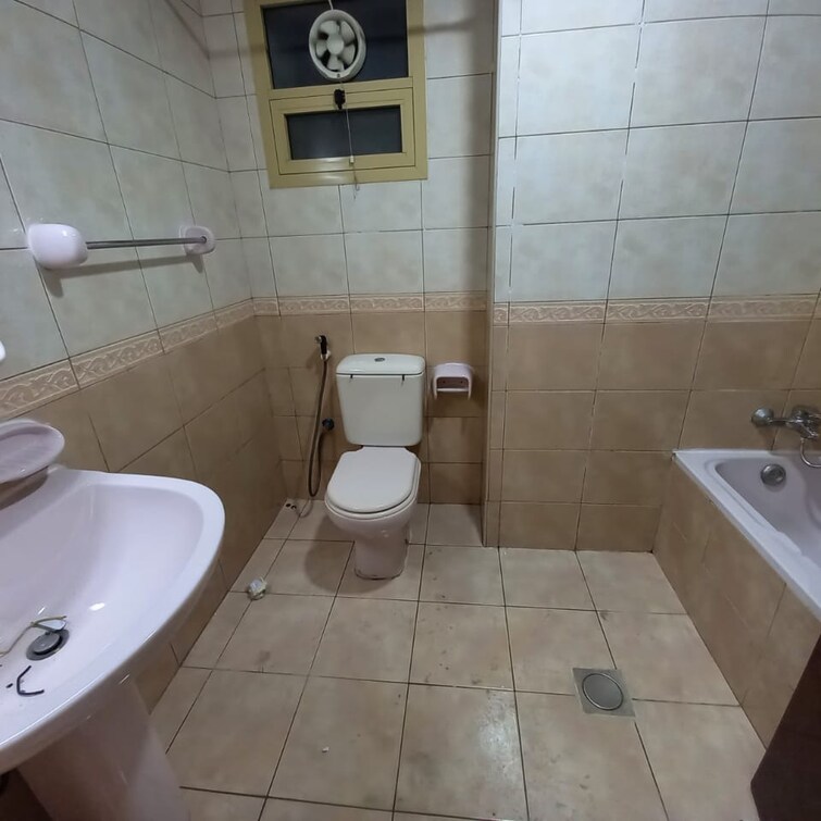 Loota Building Al Nahda Apartment for Rent, Al Nahda (Sharjah), Sharjah